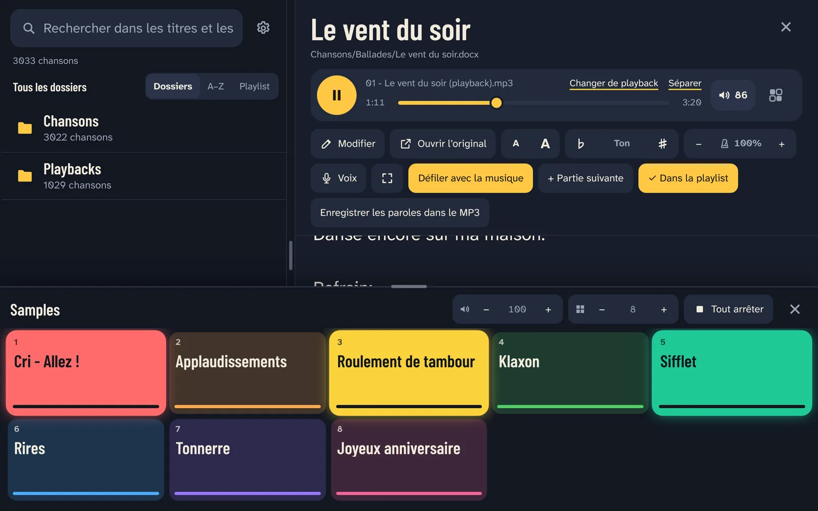 Les samples sous les paroles, trois pads en train de jouer.
